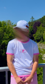 Maillot de sport blanc et rose